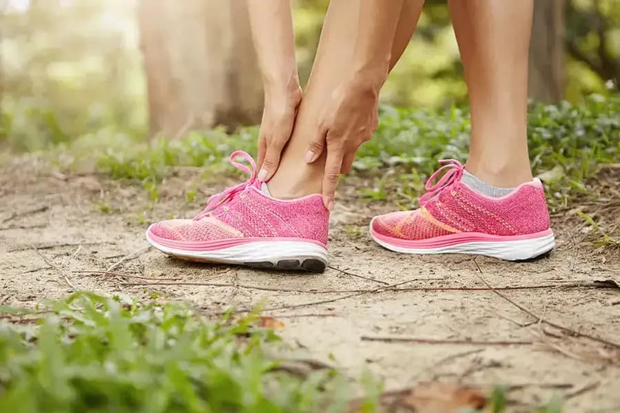 Esguince de tobillo: Qué hacer y Cómo recuperarse rápidamente